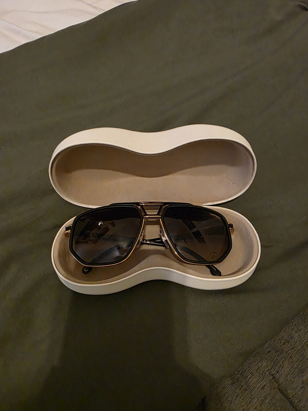 Carrera Men’s Aviator Sunglasses in Black and Gold-Tone